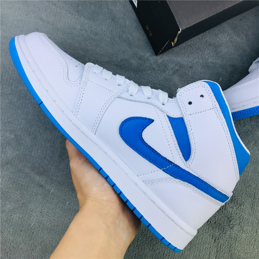 2019 Air Jordan 1 Retro Mid UNC White Blue